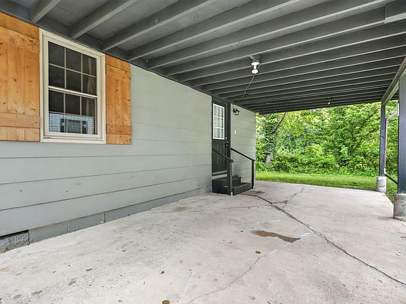 4th image of 600 Shelton Avenue