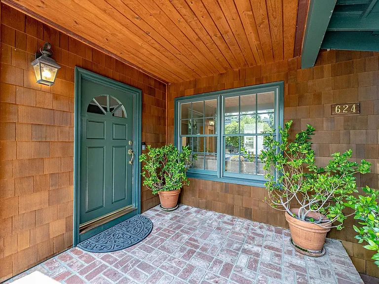 624 Harvard Ave — Photo 3