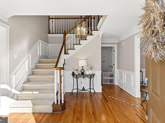 3rd image of 4870 Forestglade Ct