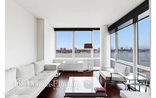 Rented by Douglas Elliman | media 23