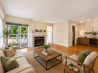 7620 Columbia St #401, Vancouver, BC V5X 4S8