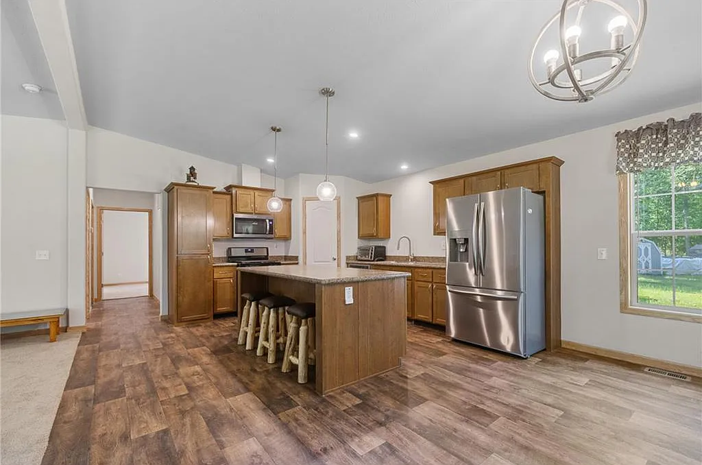 2 bed, 1290 sqft, $2,500 — Photo 3