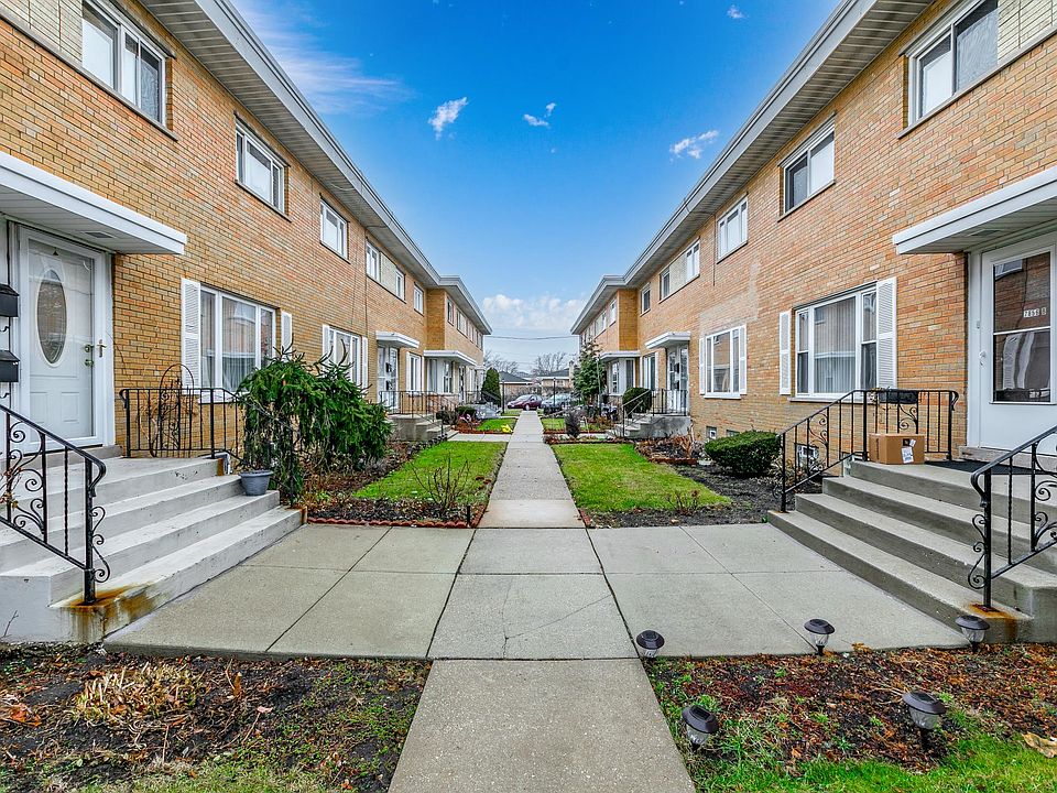 1st image of 7856 W Lawrence Ave Unit C