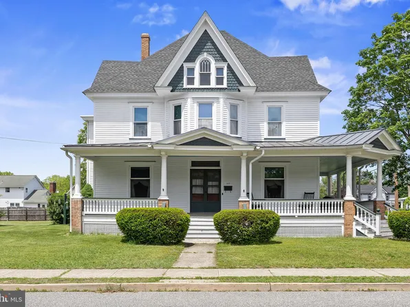 205 W High St, Clayton, NJ 08312