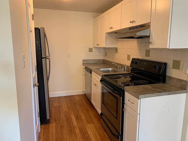 271 Highland Ave #42 — Photo 3