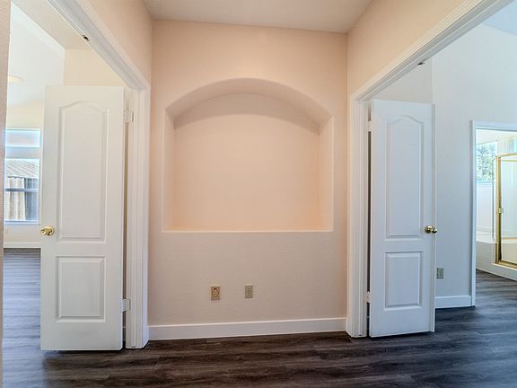 5th image of 1825 Dhillon Dr