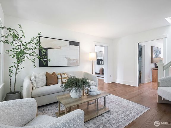 5th image of 3033 NE 92nd Street