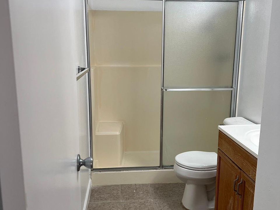 1st image of 3407 Waterman Ct