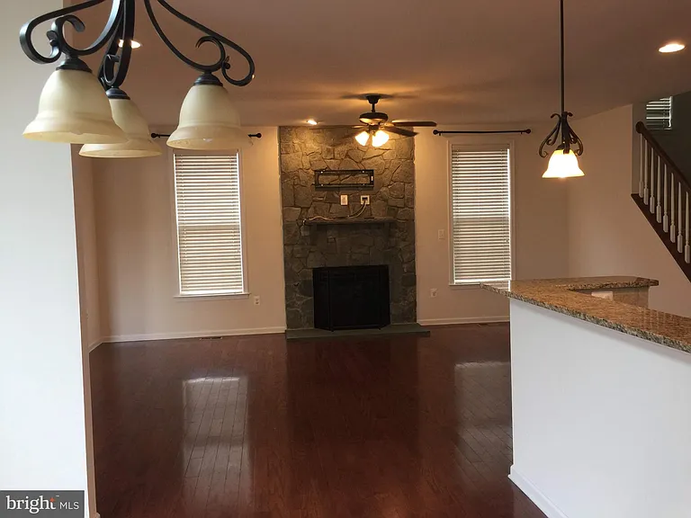 43165 Barnstead Dr — Photo 10