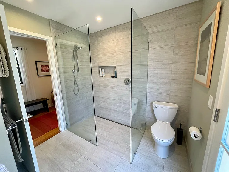 Samantha Ct — Photo 29