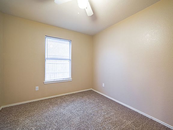 5th image of 4309 Lori Dr