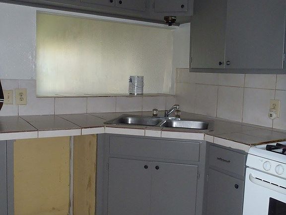 5th image of 2209-B E Stassney Ln