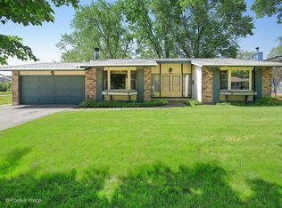 2805 Jackson Dr, Woodridge, IL