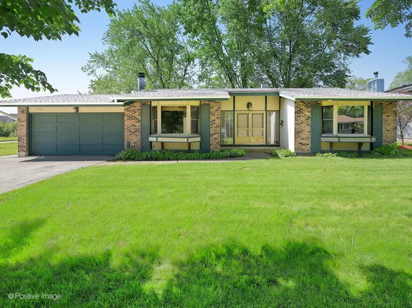 2805 Jackson Dr, Woodridge, IL 60517