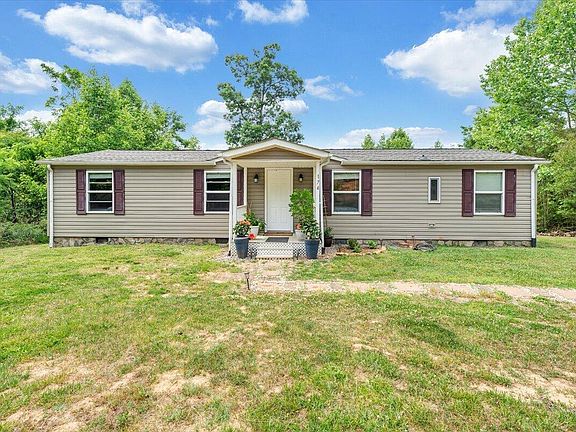 3rd image of 174 Log Cabin Cir