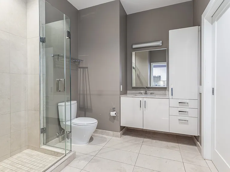 32 Traveler St #Penthouse 8 — Photo 15