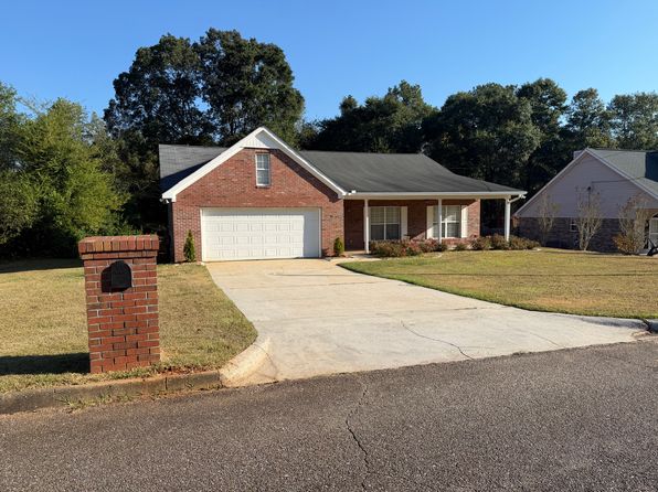 135 Comanche St