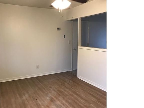 3rd image of 4421 SE 41st St