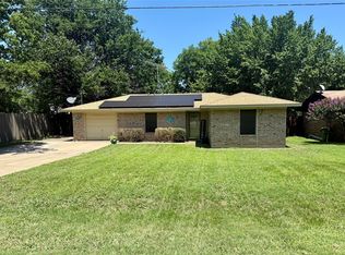 408 N Ash St, Springtown, TX 76082