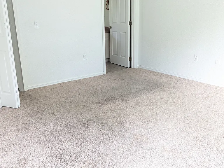 1040 Gary Dr — Photo 14