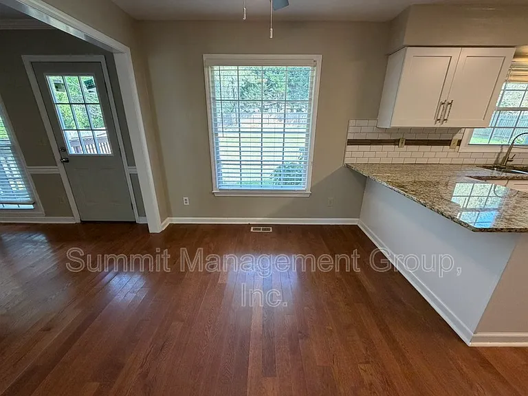 1611 Ellington Rd SE — Photo 22