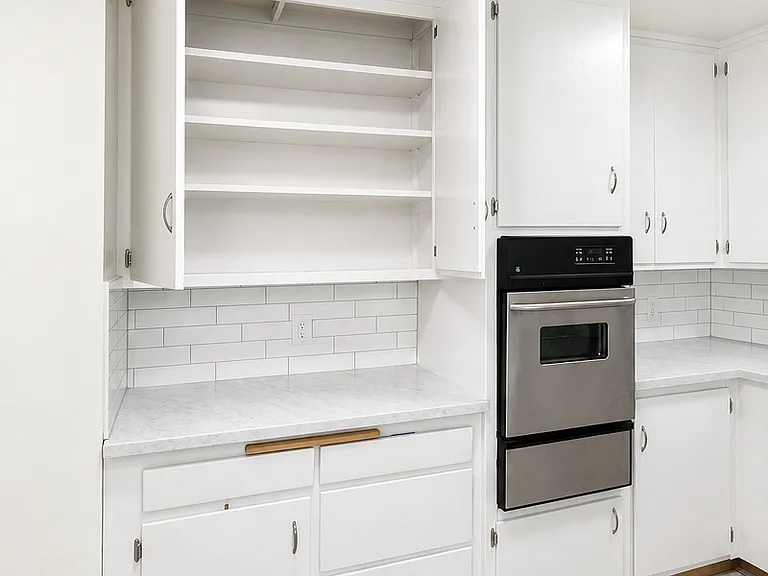 716 Glenway Dr #1 — Photo 5