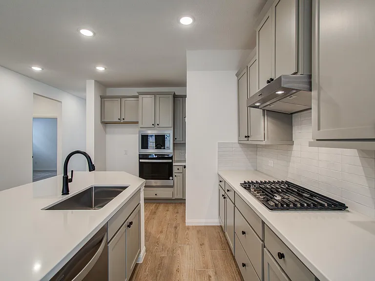 7231 Yarrow Blossom Ct — Photo 2