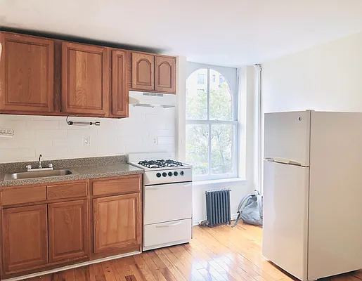 Rented by Douglas Elliman | media 6