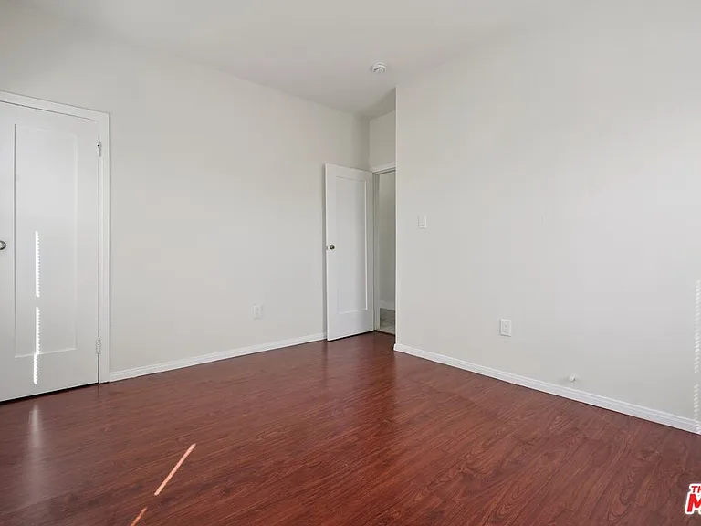 1464 3/4 W 35th Pl — Photo 22