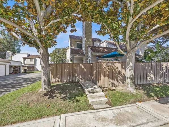 2226 S Greenwood Pl APT B, Ontario, CA 91761