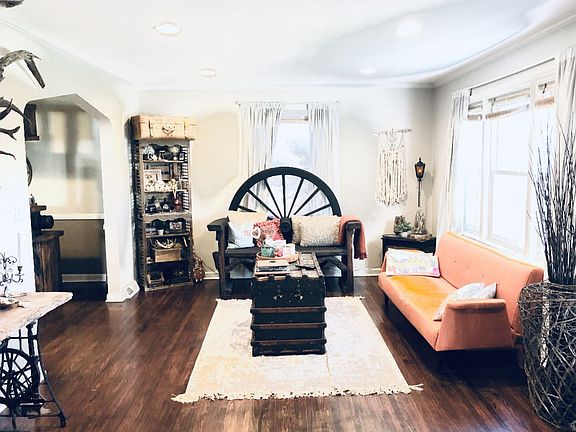 2nd image of 3041 Elder Ln