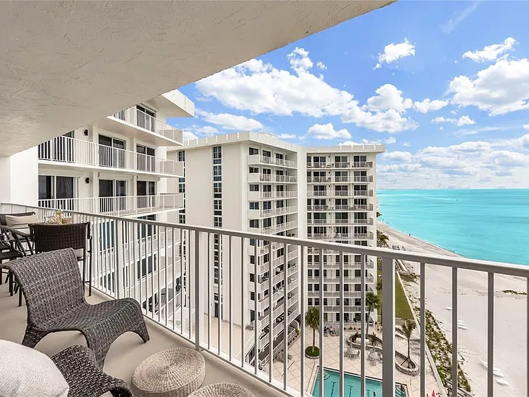 2301 Gulf Of Mexico Dr #102N — Photo 3