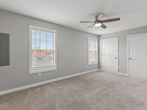 lexington-kentucky-446956486 picture