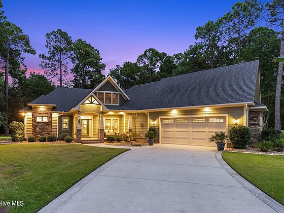 4th image of 505 White Tail Court SE