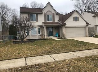 25314 Timber Ridge Trl, Brownstown, MI 48134