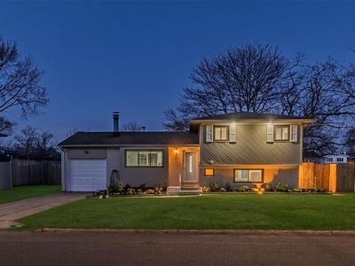 253 W 24th Street, Deer Park, NY, 11729