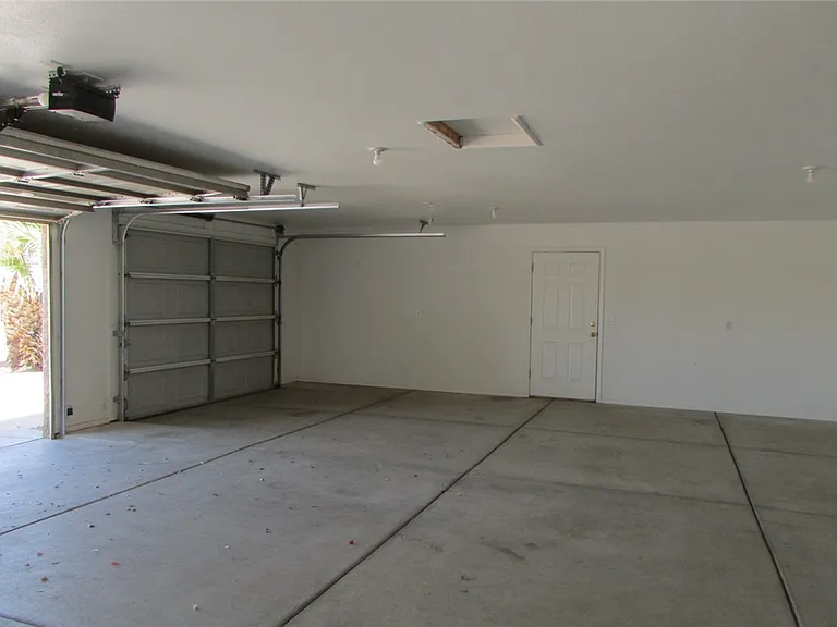 2402 E Prickly Pear Dr — Photo 16