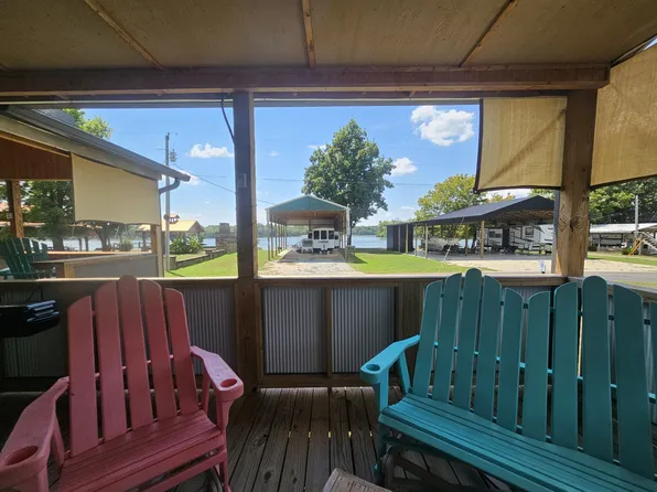 628 River Rd Lot 4 & 5, Clifton, TN 38425