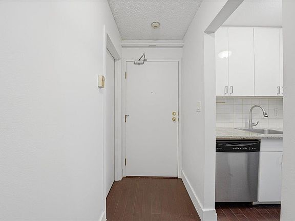 3rd image of 825 E 7th Ave #309