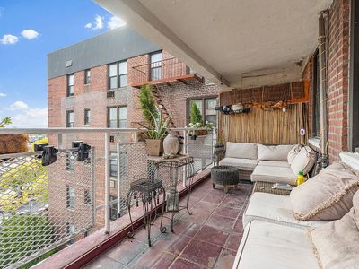 3235 Emmons Ave APT 602, Brooklyn, NY, 11235