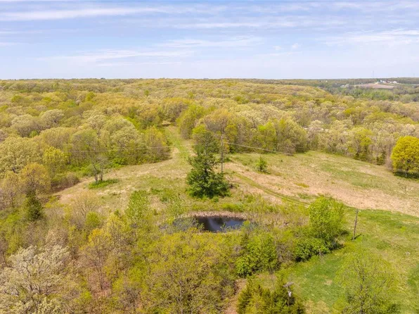 15824 Pike 141, Bowling Green, MO 63334