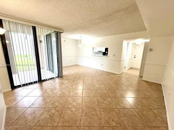 3620 SW 114th Ave #2-111, Miami, FL 33165