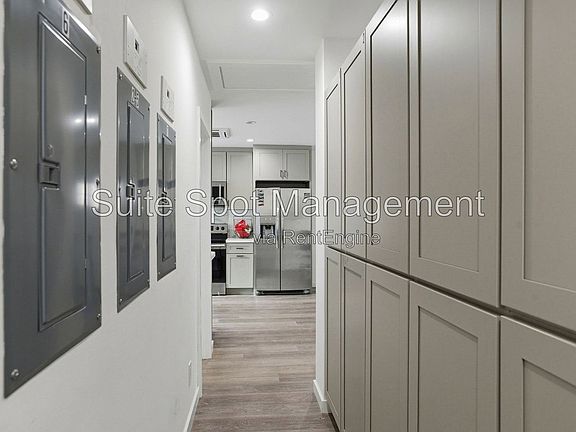 5th image of 1409 Jefferson Ave #A1