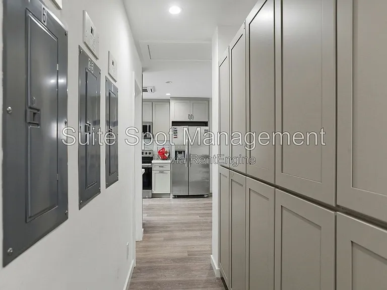 1409 Jefferson Ave #A1 — Photo 5