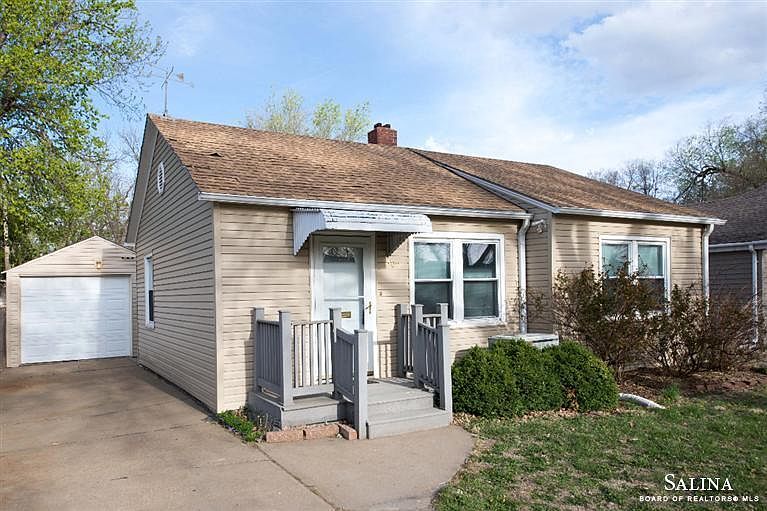 1st image of 509 S College Ave