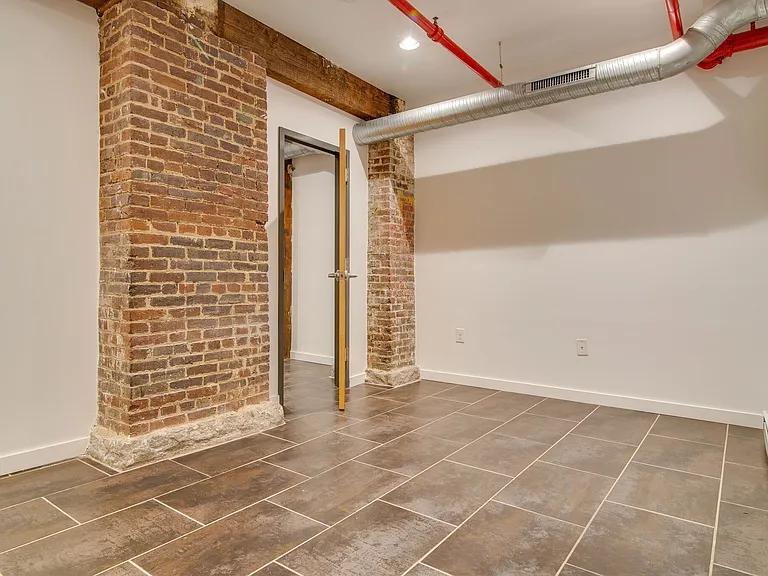 1400 Rosa L Parks Blvd #105 — Photo 30