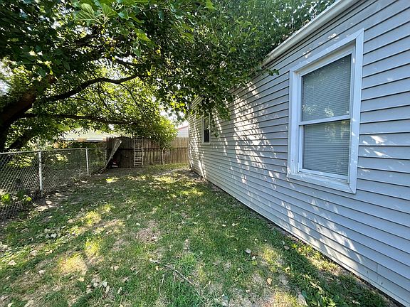 4th image of 5862 Balfour Ave