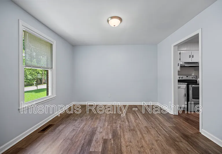 804 Norwalk Dr — Photo 7