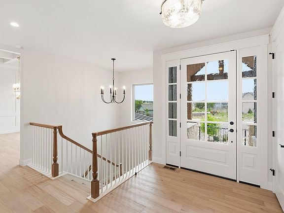 4th image of 739 William Way