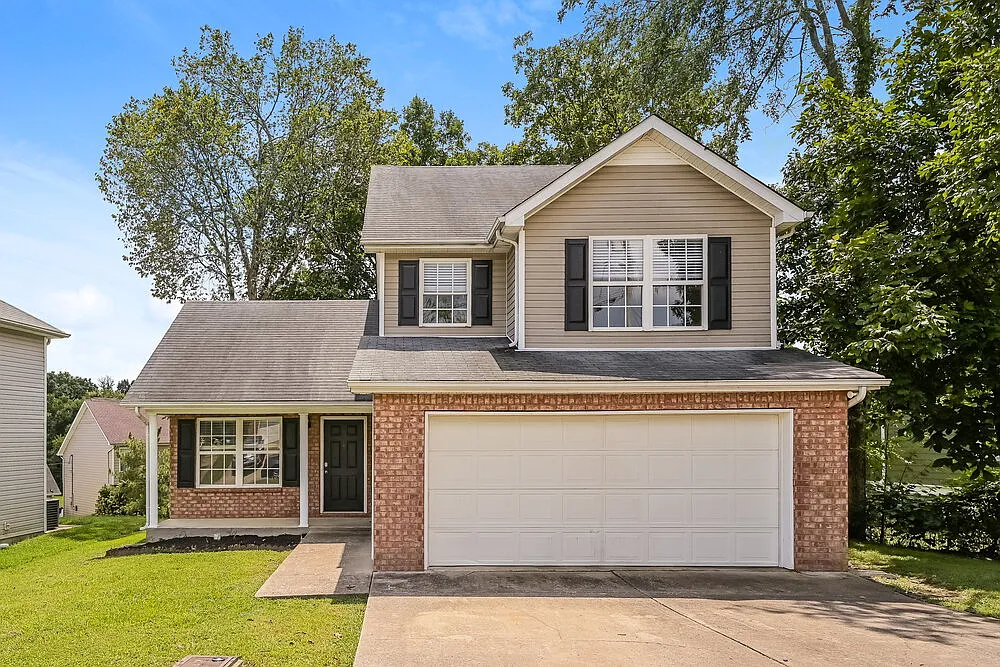 3 bed, 2.5 bath, 1477 sqft, $2,080 — Photo 1